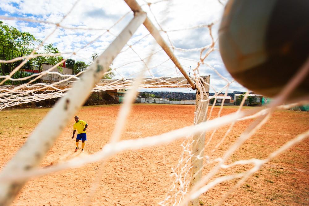 a-historia-de-youssouf-o-trafico-de-boleiros-africanos-pelo-brasil-body-image-1464035073-size_1000